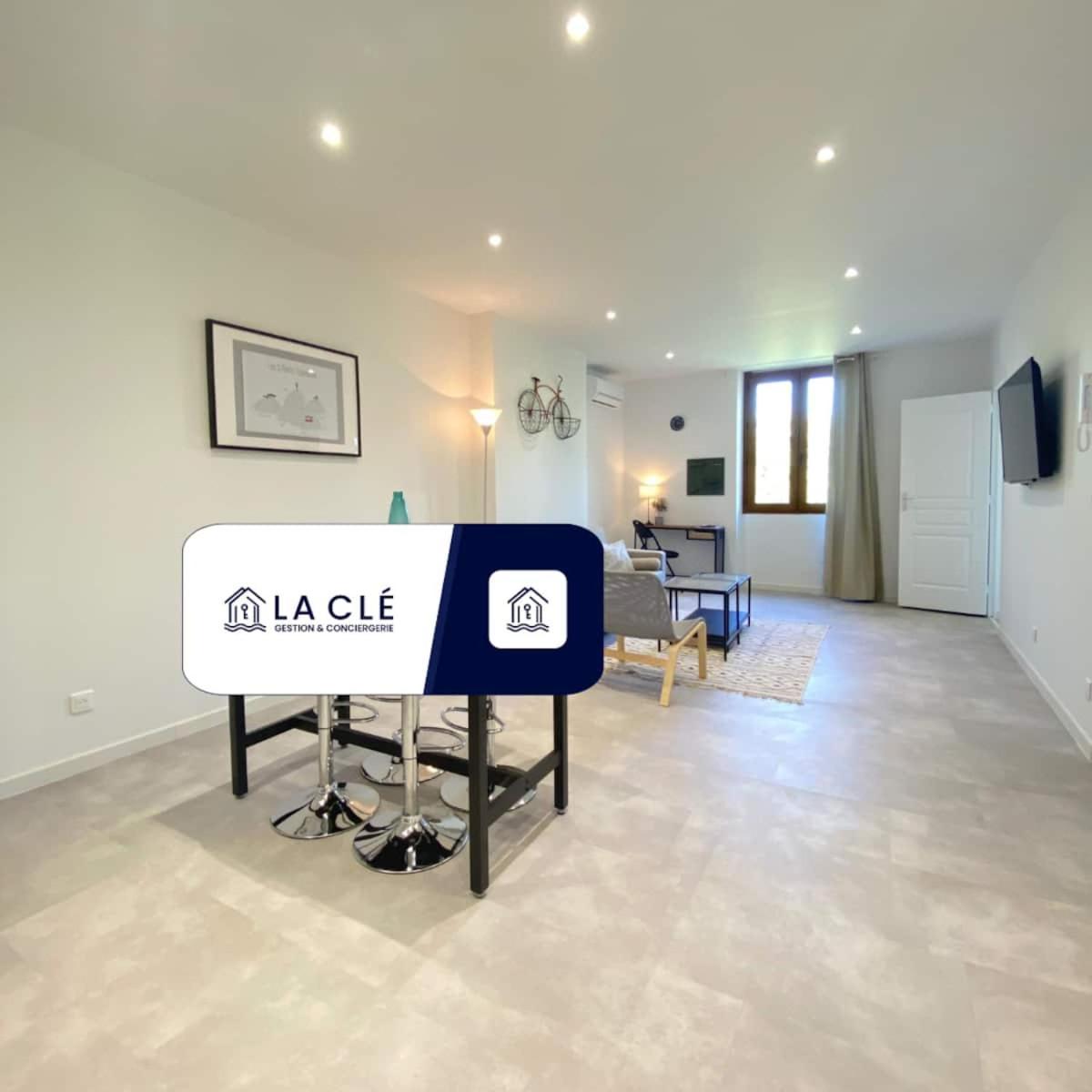 T3 2 chambres-centre-ville Place d'Armes Clim-Wifi Toulon Extérieur photo